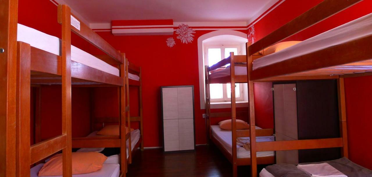 The Mellow Monkey Hostel Zadar Bagian luar foto